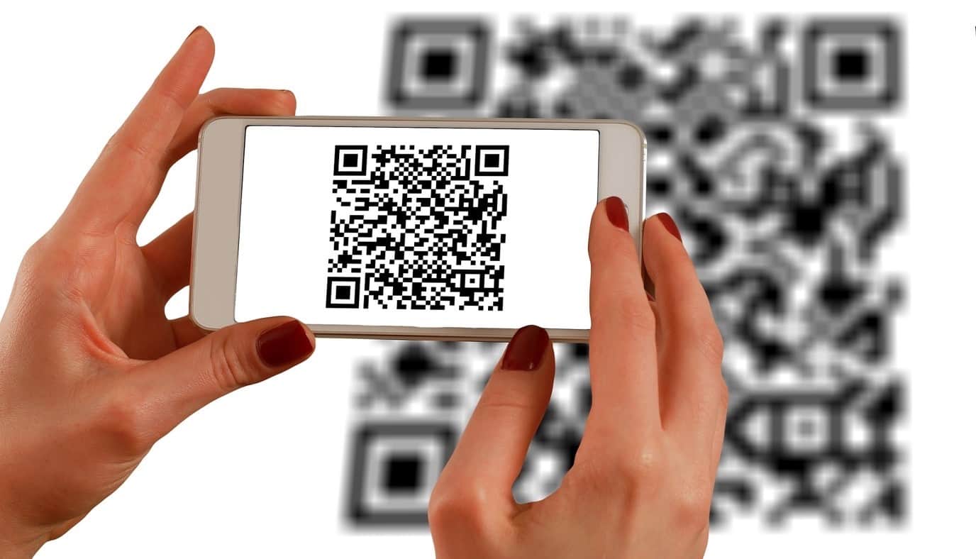 content/tr-tr/images/repository/isc/2020/9910/a-guide-to-qr-codes-and-how-to-scan-qr-codes-1.jpg