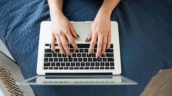content/tr-tr/images/repository/isc/2021/can-macbooks-get-viruses-1.jpg
